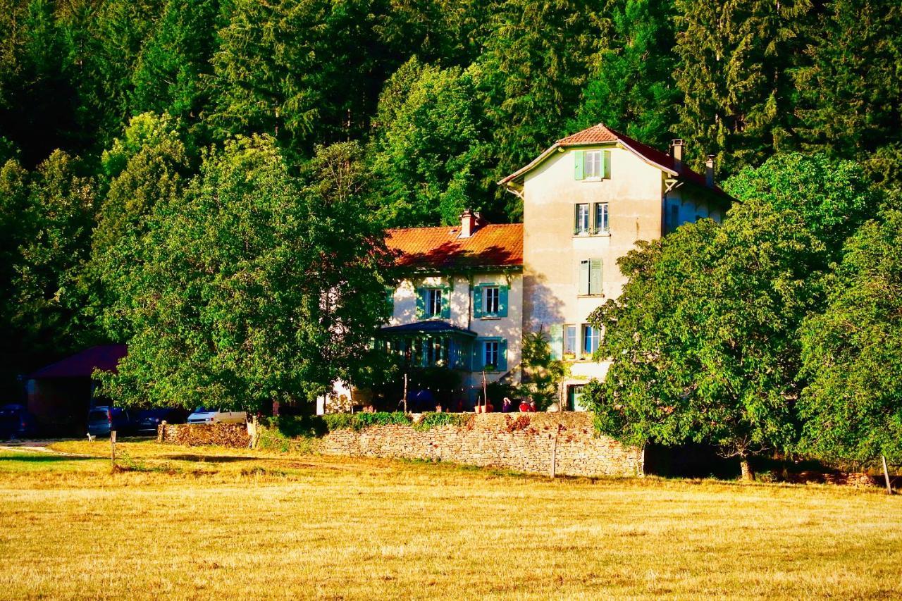 Le Grand Dehors 01 Hotel Cerdon  Bagian luar foto