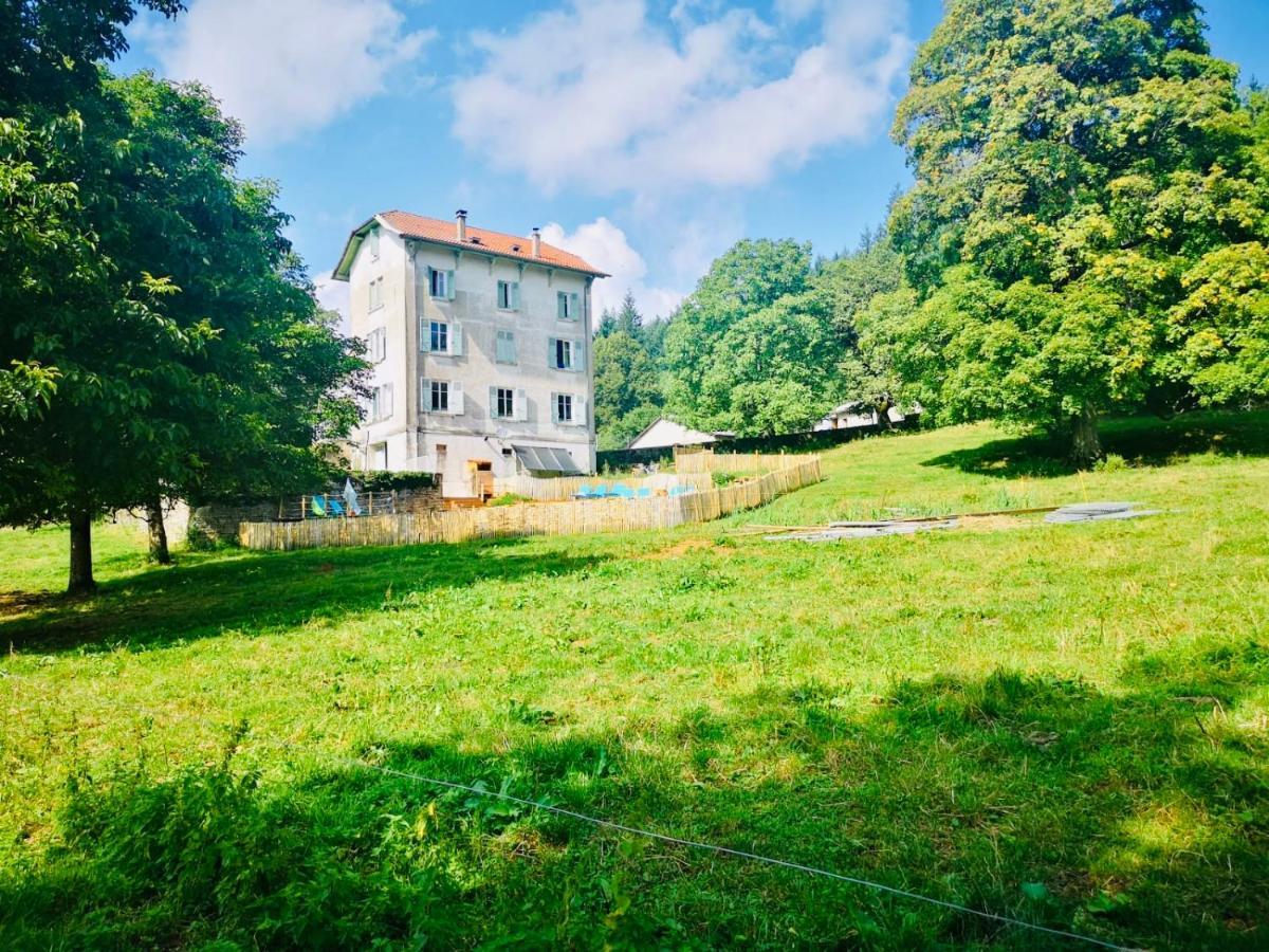 Le Grand Dehors 01 Hotel Cerdon  Bagian luar foto
